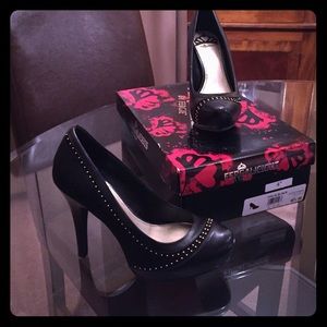 Fergalicious Halie Black 4" Heels