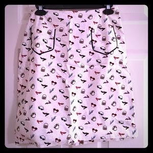 Fun skirt with 2 front pockets!