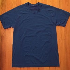 Men's Lululemon Athletic Tee Size M