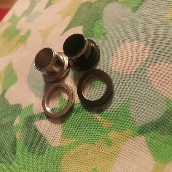 Sergical Steel/Titanium Screw Back Tunnels, 7/16"