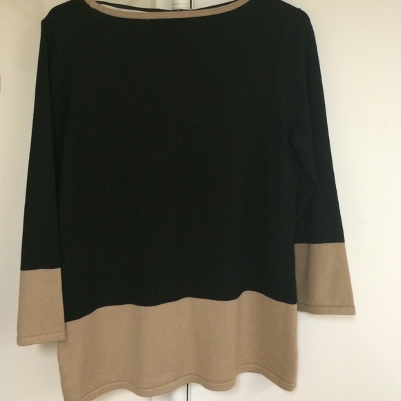 Sweater - Picture 4 of 4