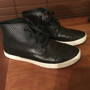 Toms paseo high top