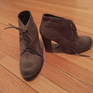 Light brown booties