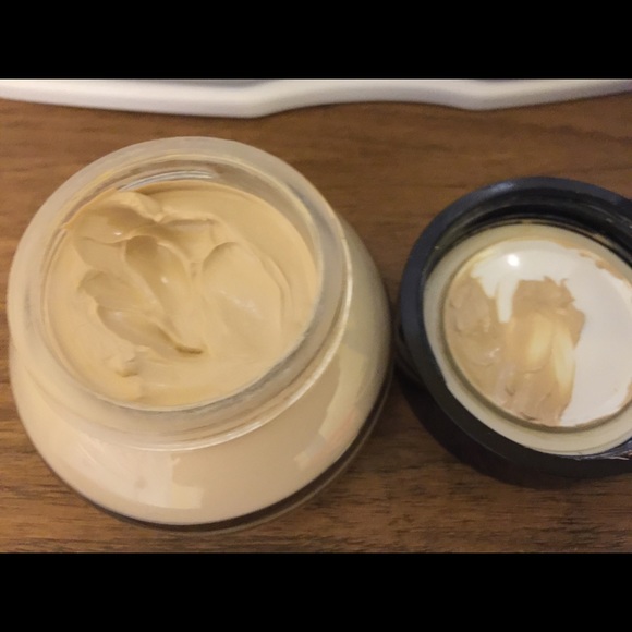 Bobbi brown moisturizing balm