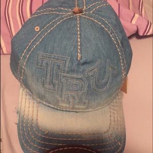 New W. tags True Religion Hat