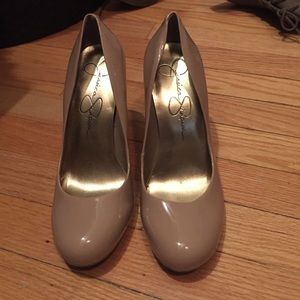 Jessica Simpson Pumps