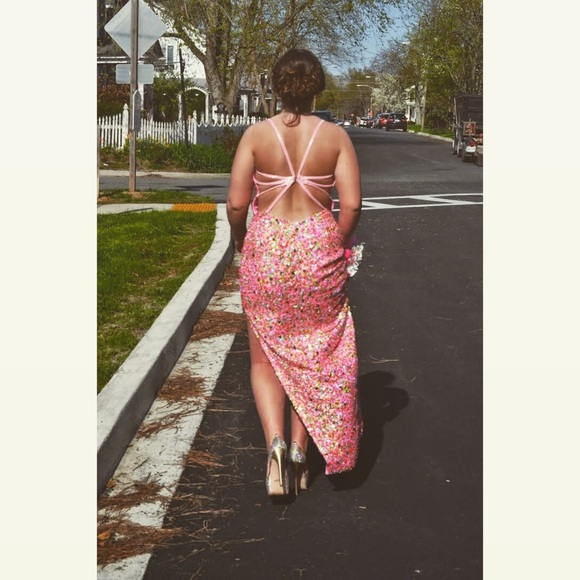 Pink open back prom dresss - Picture 1 of 4
