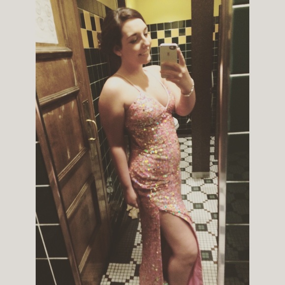 Pink open back prom dresss - Picture 2 of 4