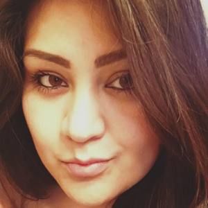 Meet your Posher, Claudia