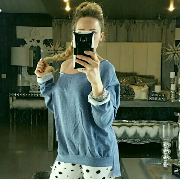 💋LAST ONE 💋SLASHED sweatshirt NWOT - Picture 2 of 4