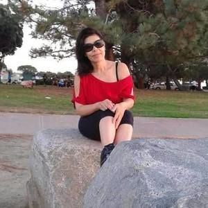 Meet your Posher, Becky