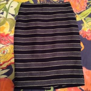Loft size 00 blue and white pencil skirt