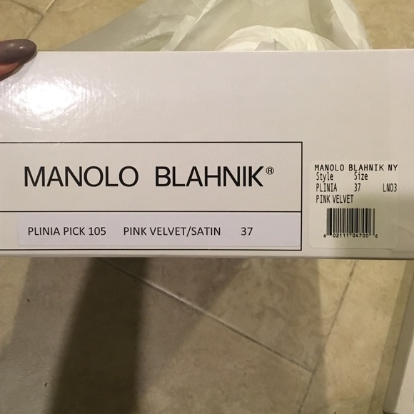 SOLD/BRAND NEW  MANOLO PLINIA BOOTIES - Picture 2 of 4