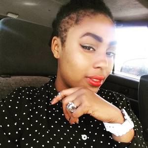 Meet your Posher, Adrianna