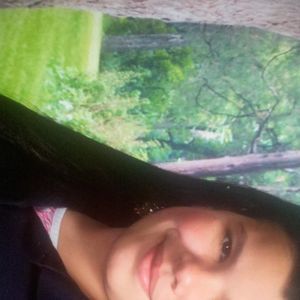 Meet your Posher, Cynthia