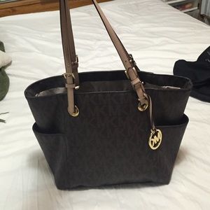 Micheal Kors shoulder bag