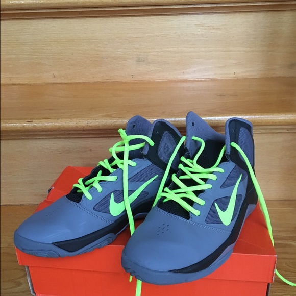 Nike sneakers . - Picture 1 of 4