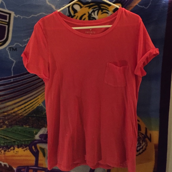 American Eagle pocket tee