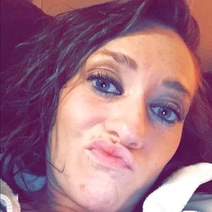 Meet your Posher, Christy