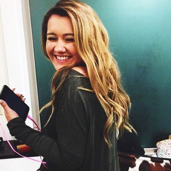 Meet your Posher, Rya