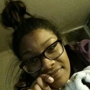 Meet your Posher, Katelynn