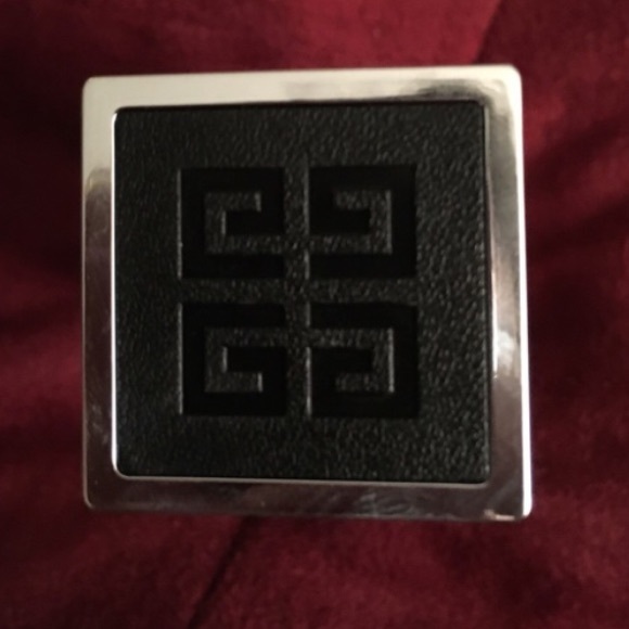 Givenchy Foundation - Picture 2 of 2