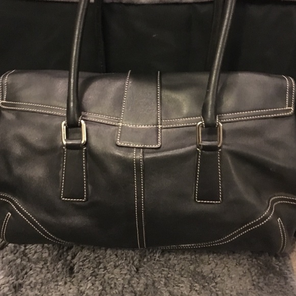 Black coach handle purse - Picture 4 of 4