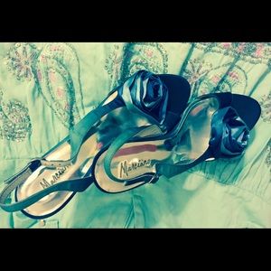 Limited addition blue flower pumps by Marciano.