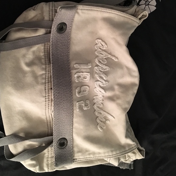 Abercrombie gray tote