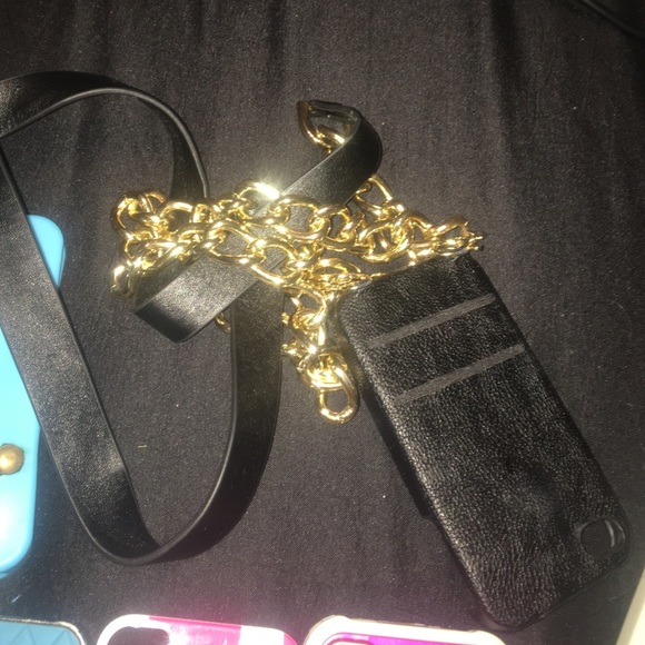 iPhone 4 cases - Picture 2 of 3