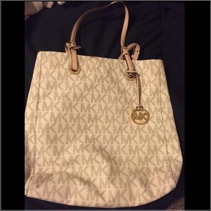 Michael Kors purse