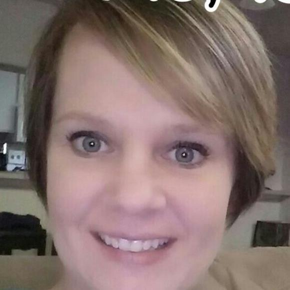 Meet your Posher, Alysa - Picture 1 of 1