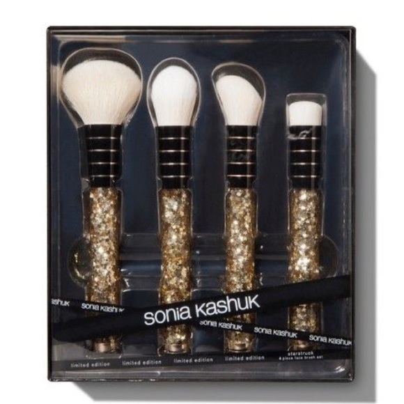 Sonia Kashuk Other - Sonia Kashuk Brush Set