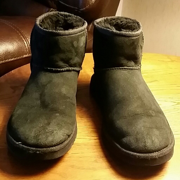 Black Ugg Mini Boots