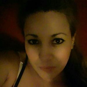 Meet your Posher, Alicia