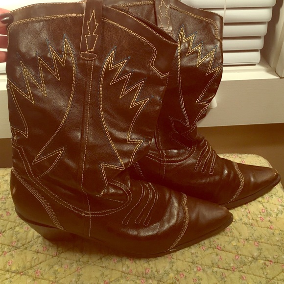Cowboy boots! Brown, size 8.5
