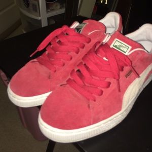 RED PUMA SUEDE