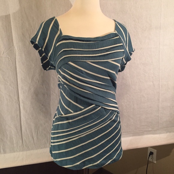🚫🚫🚫SOLD!!!New Anthropologie Turquoise Top