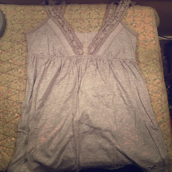 Lacey Hollister tank - size small