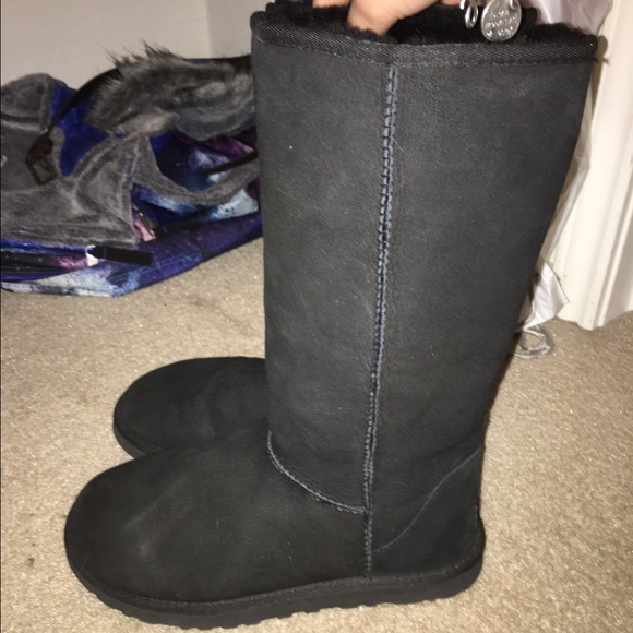 Black & Grey UGGS