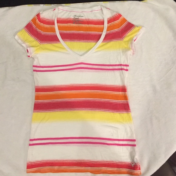 Striped v-neck t-shirt