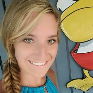 Meet your Posher, Candace