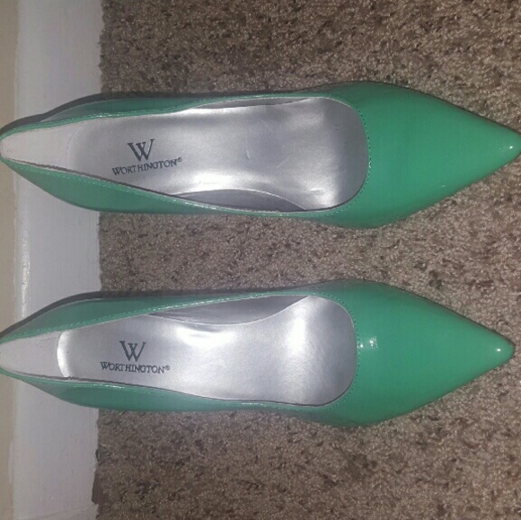 Green Pointed Toe Heels