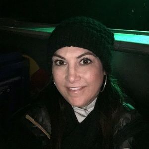 Meet your Posher, Dayna