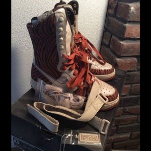 Airforce Nike like new in box