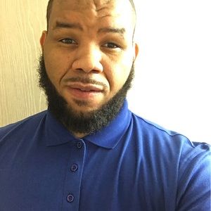 Meet your Posher, Derrick