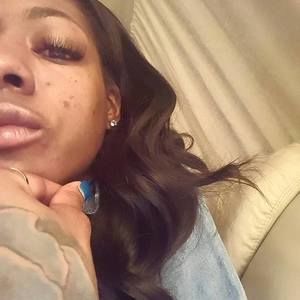 Meet your Posher, Angeleca