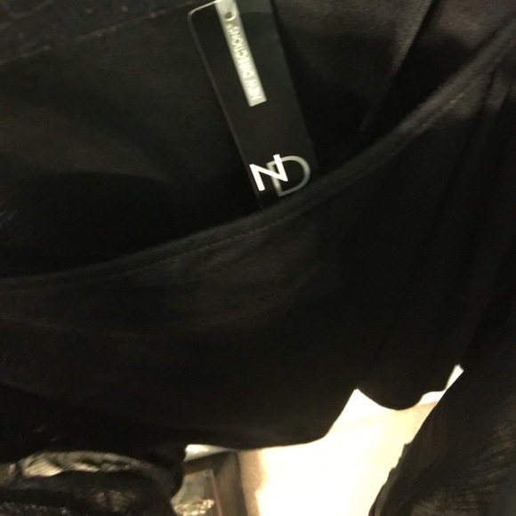 NWT New Directions top - Picture 4 of 4