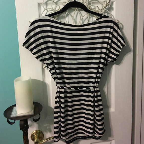 Super soft tie waist stripped top - Picture 3 of 3