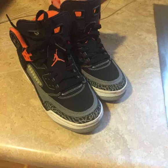 Jordan - Picture 3 of 3